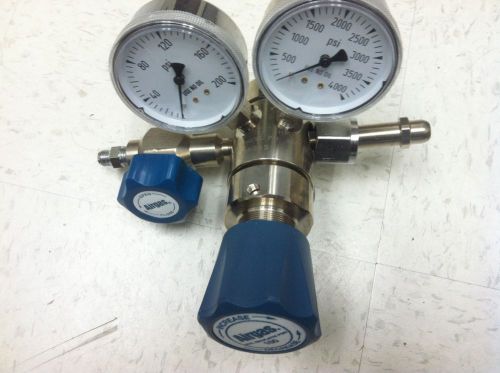 Airgas SIR 0-100psi gas pressure regulator Y12-SR145D
