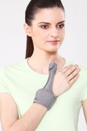 Tynor Thumb Spica Splint Sizes Available: Universal