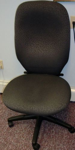 Executive Office Chair United Savvy Barely Used Black Ergonomic Upholstry 2011