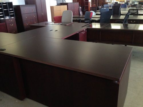 ***EXECUTIVE L-SHAPE DESK by PAOLI OFFICE FURNITURE in MAHOGANY COLOR WOOD***
