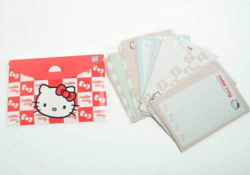Sanrio Hello Kitty  Memo Sheets W/ Clear Case Face Red