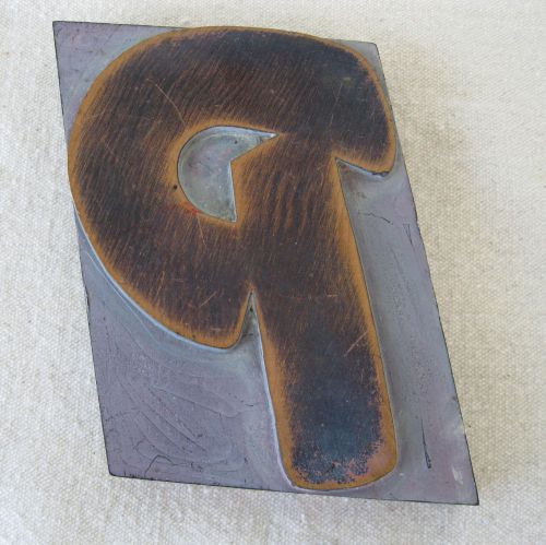 Letter P Vtg Wood Type 5&#034; Letterpress Printer&#039;s Block Balloon Font  Industrial