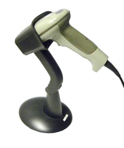 HPP CLASS B BARCODE SCANNER WITH STAND MODEL IT3800