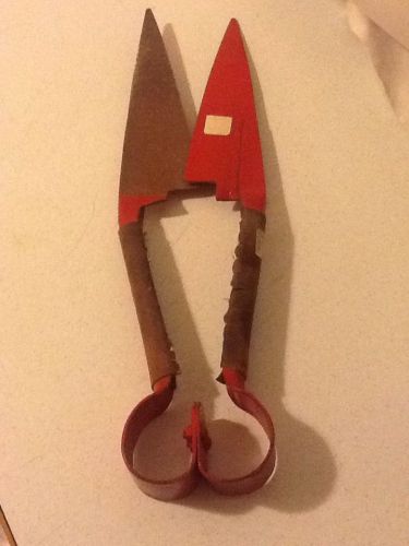 SHEEP SHEARS WITH LEATHER GRIP COVERS DOUBLE BOW