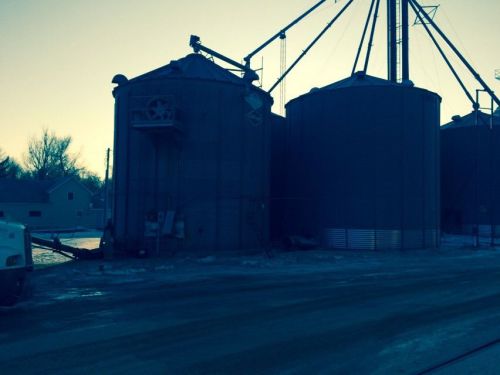 75 Ft Grain Leg, 5 15000 Bushel Grain Bins. 1 10000 Bushel Grain Bin