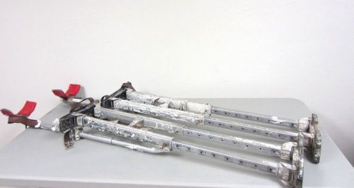 24-40 Inch Aluminum Taping Painting Drywall Stilts - DRYWALL TOOL - NO RESERVE