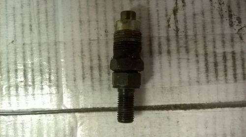 Kubota D722 D782 D905 D1005 D1105 Injector