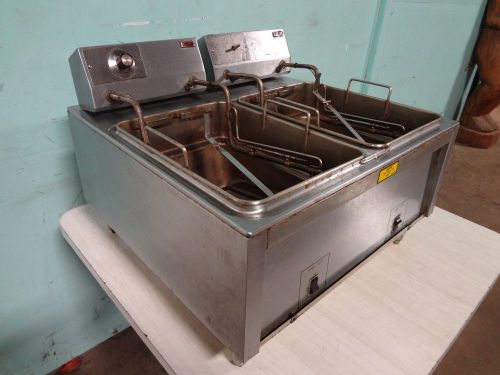 &#034; HOBART &#034; HEAVY DUTY COMMERCIAL DUAL FRY WELL COUNTER TOP ELECTRIC DEEP FRYER
