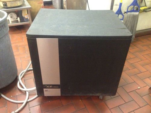 Ice-O-Matic Ice Machine Cube ICE0500HR3 &amp; Condenser VRC2061B MNT CONDITION