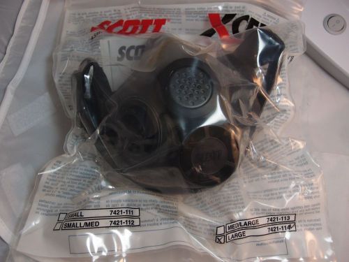 Scott xcel large size 7421-114 half mask respirator protestor tear gas ferguson for sale