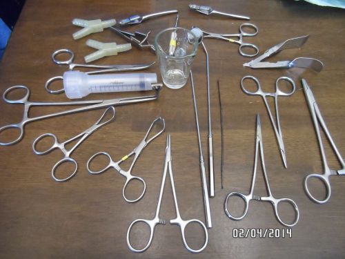 LOT OF 19 PIECES ( SCISSORS-NEEDLEHOLERS AND MISC SUPPLIES) WITH STEAM TRAY