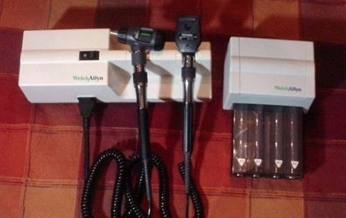 Welch Allyn 767 Transformer Macroview Otoscope Ophthalmoscope  Specula Dispenser