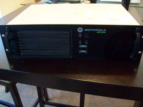 Motorola Repeater XPR 8300 UHF MOTOTRBO