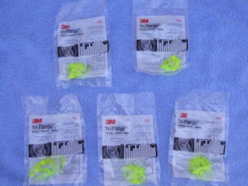 5 New Pair of 3M P3000 Tri-Flange Ear Plugs Noise Reduction Rating 26db
