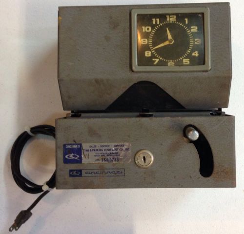 Vintage Cincinnati Model 1031 Time Clock Tested - Works!  No Key