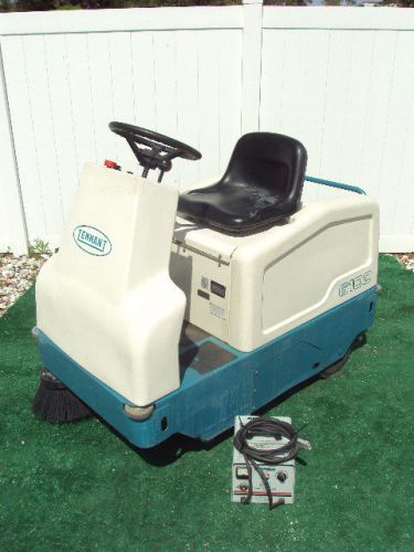 Tennant 6100 rider electric floor sweeper, scrubber, &#034; nice, clean !!! &#034; for sale
