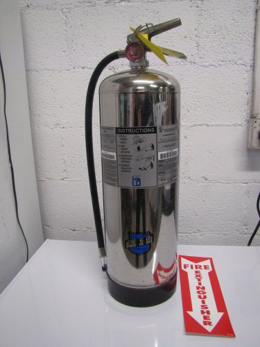 Buckeye Model 500 2.5 Gallon Water Fire Extinguisher W/Schrader Valve