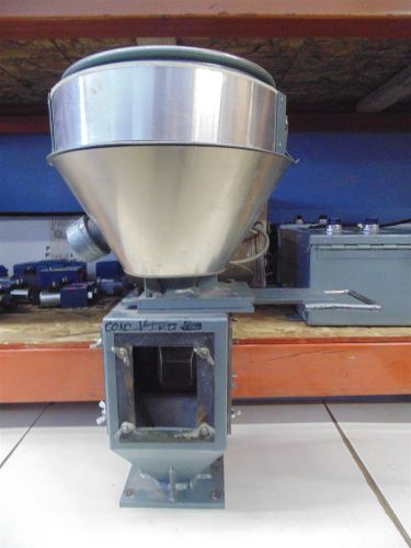 HOPPER FEEDER UNIT FOR INJECTION MOLDING MACHINES (P-1-1)