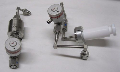 Lot of 2 fujikin pneumatic valve 023718 fpr-sd-71-6.35-2 with pureron gas filter for sale