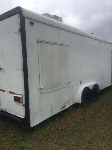 CONCESSION/CATERING TRAILER 32 FT. READY TO OPERATE