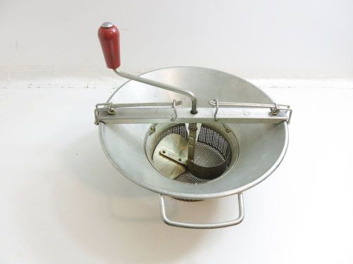 COMMERCIAL HEAVY DUTY LT 5 MADE IN FRANCE FOOD MILL $450 RETAIL STAINLESS STEEL