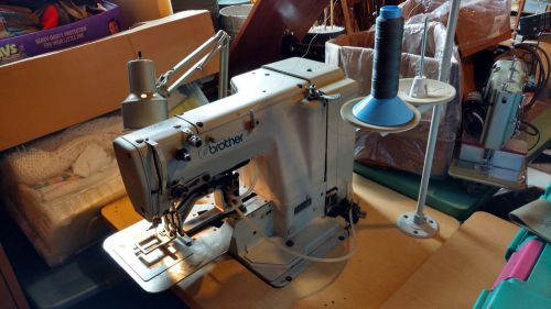 Brother LK3-B439 Box 1 1/8&#034;x1&#034; Tacker Lockstitch Industrial Sewing Machine 110V