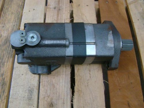 Char-lynn hydraulic motor 1.24&#034; shaft - 26004 for sale