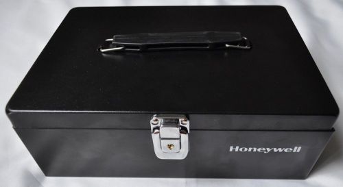 Honeywell Cash Box &amp; Money Tray Model 3020 in Box EUC with 2 KEYS