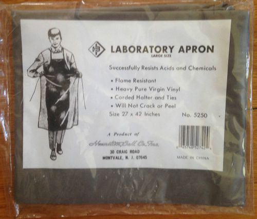 Hamilton Bell Laboratory apron, size Large NEW IN PACKAGE