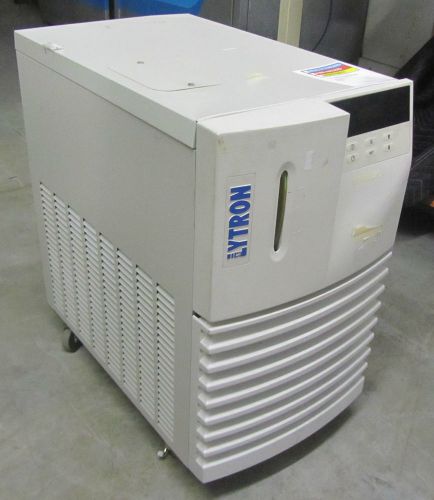 Lytron Water Cooled Recirculating Chiller RC011J03DD3M168 Kodiak 1650 Watts