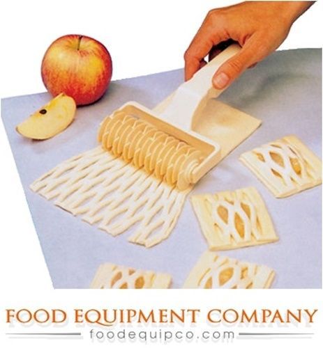Paderno 47025-10 Paderno Lattice Dough Cutter 4.5&#034; W plastic