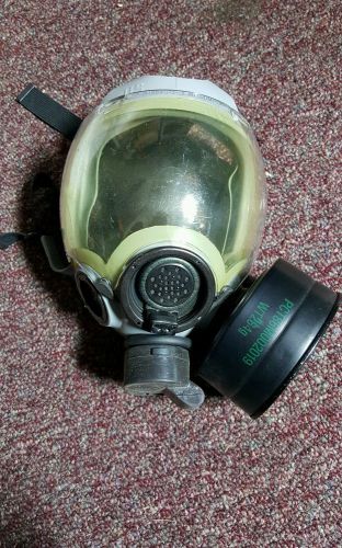 Millennium msa  5479 gas mask with mic attach size l  large with filter for sale
