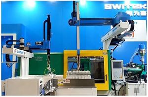 (NEW) Switek robot 32 cavities fast speed cutlery picking and packaging system