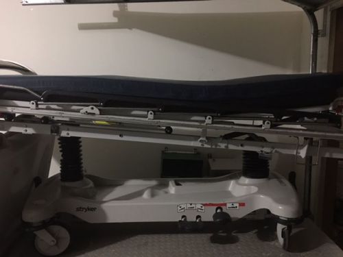 Stryker 1020 trauma stretcher ipx2 fully working or best offer for sale