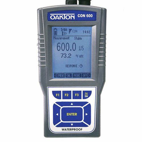 Oakton wd-35408-70 con 600 conductivity/tds/temp. meter w/sol., case for sale