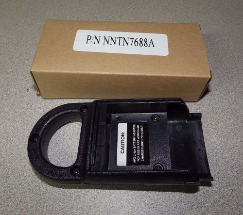 Motorola NNTN7688A APX Impres Vehicle Charger Battery Adapter