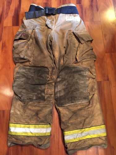 Firefighter bunker/turnout gear globe g extreme 34w x 34l halloween costume for sale