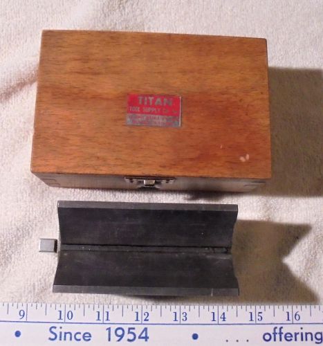 MAGNETIC V-BLOCK TITAN TOOL SUPPLY CO. INC,  WITH WOOD CASE