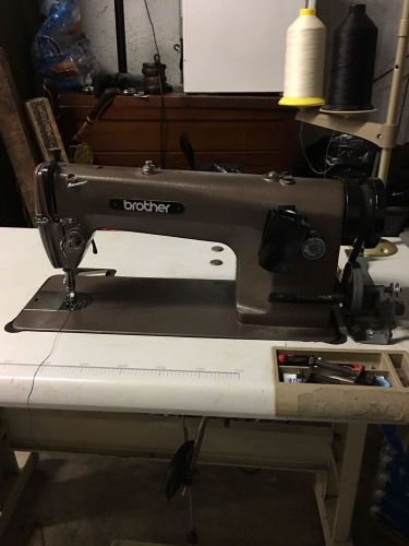 REFURBISHED Industrial Sewing Machine Brother DB2