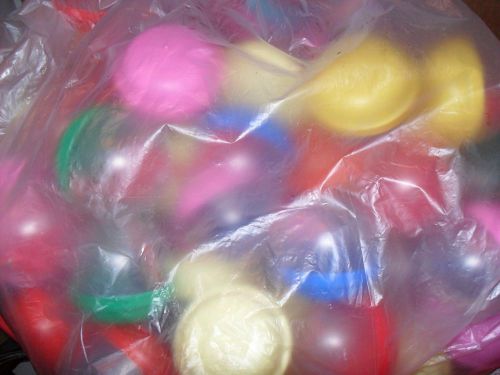 250 2&#034; VENDING CAPSULES FILLED FOR PARTY GAMES MACHINES MIXED LOT