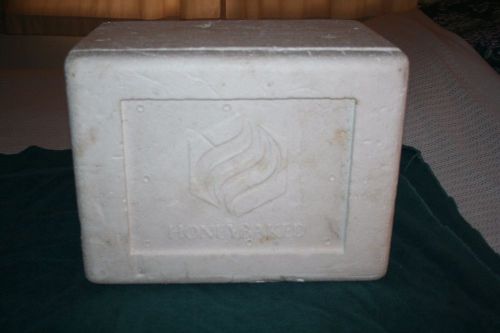 Styrofoam Insulated Shipping  Cooler  O.D. 17x13x12