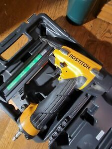 Bostitch SX1838 Staple Gun 18 Gauge Crown Stapler Air Tool 1-1 1/2 inch staple