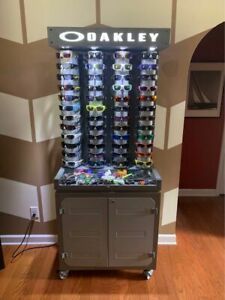 Oakley Multi Lighted Retail Commercial Display Case W/Glass Display &amp; Lockable