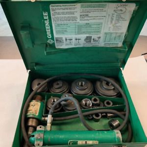 GREENLEE 7310 HYDRAULIC METAL KNOCKOUT PUNCH PUNCHES 1/2 &#034; - 4&#034; -USED