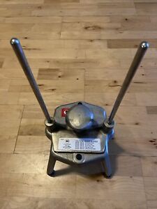Prince Castle Section Wedge Slicer Vegetable Fruit 8 Section Witch Wedger 908-A8
