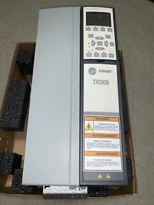 Trane TR200 131L0986 VS Drive 20 HP 3PH 15 kW TR-200P15KT4E20 Control panel New