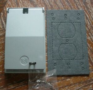 3 WEATHERPROOF RANGE/DRYER RECEPTACLE COVER, VERTICAL W/LOCK, 30A-50A, 30534