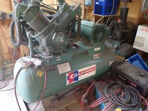 Champion  HRA 25-12 air compressor