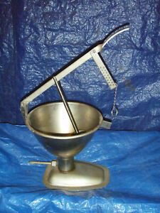 Juice squeezer (?)....large....USED....local pick up...Atlanta, Ga.