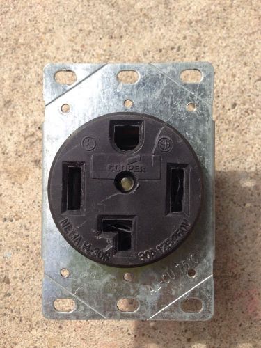 Cooper 1257-sp flush receptacle 30a 125/250v 3 pole 4-wire nema 14-30r #1018 for sale